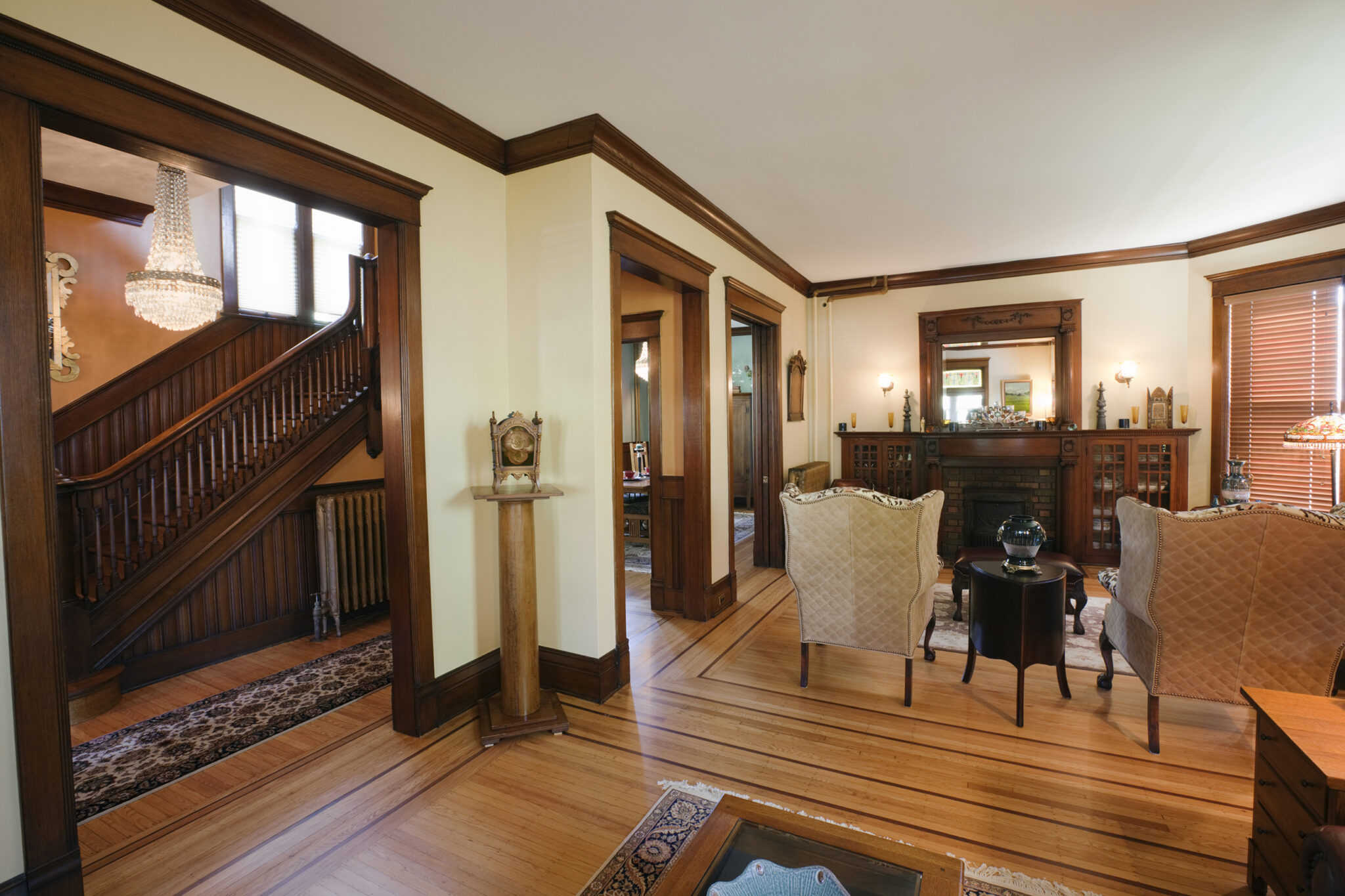 walk-on-hardwood-floors-after-refinishing-barbati-hardwood-barbati