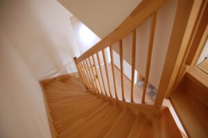 refinishing oak stairs 